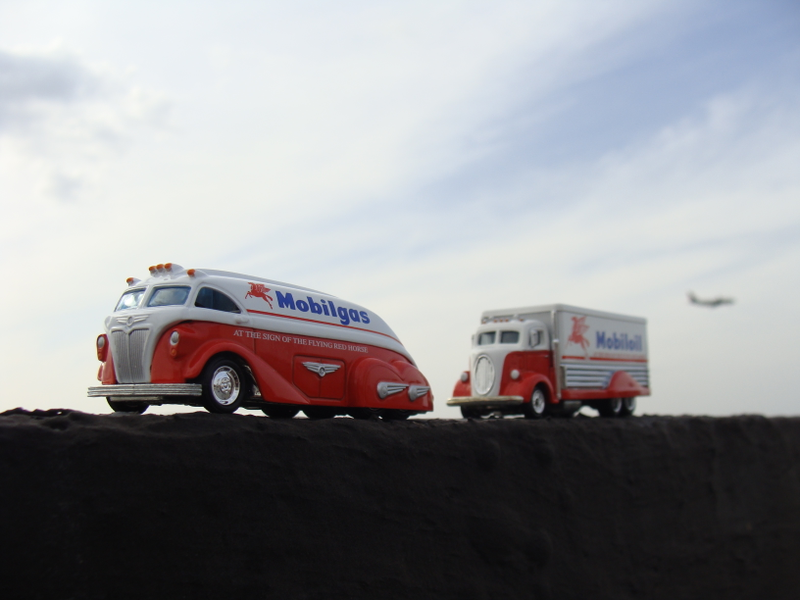 Illustration for article titled Mobil Oil